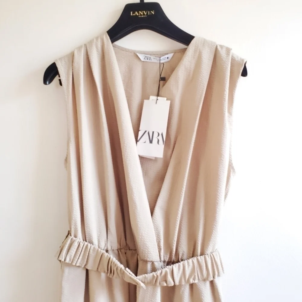 New Zara Textured Linen Blend V-Neck Sleeveless Belted Tan Jumpsuit NWT Size M
